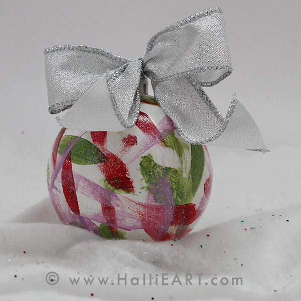 HalliEART Ornament 1 Detail